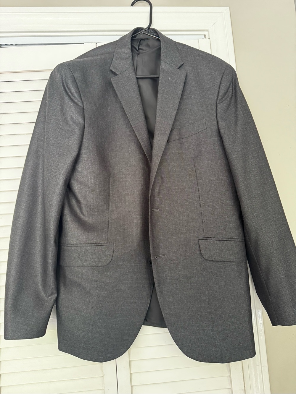 Classic Men's Gray Suit - Tailored Formal Jacket and Pants